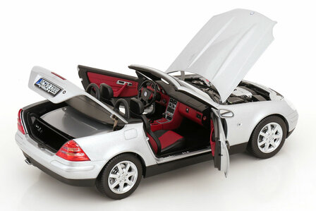 Norev 1:18 Mercedes Benz SLK 1996 Brillant Silver 2024