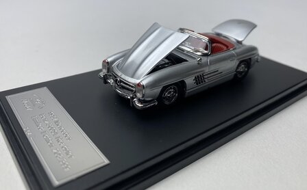 YS Models 1:64 Mercedes Benz 300SL, silver
