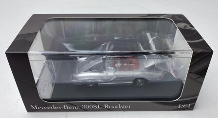 YS Models 1:64 Mercedes Benz 300SL, silver