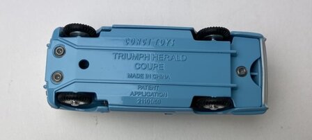 Corgi 1:44 Triumph Herald Coupe - Corgi Toys nr 231