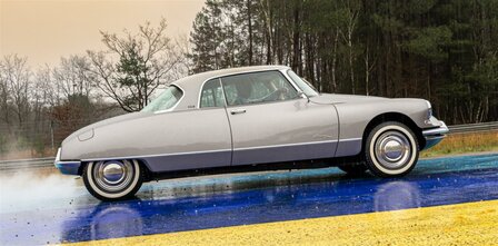 Matrix 1:43 Citroen DS21 Grand Palais Coupe grijs