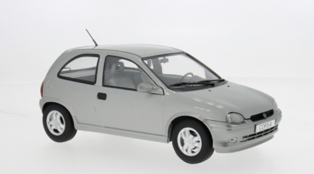 MCG 1:18 opel Corsa B GSI silver verwacht binnen kort