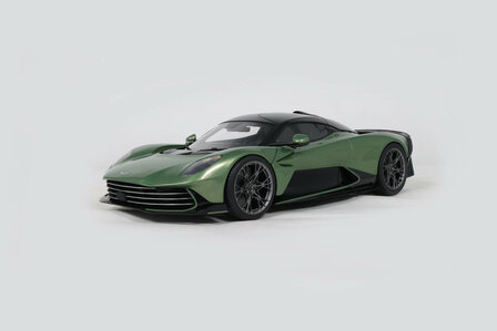 GT Spirit 1:18 Aston Martin Valhalla 2025 groen. Levering 05-2026