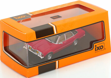 IXO 1:43 Ford Taunus GXL 1973 rood
