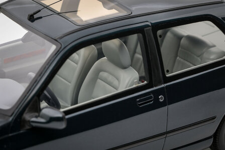 Otto Mobile 1:18 Renault Clio Baccara 1.8 Abyss Green 1995