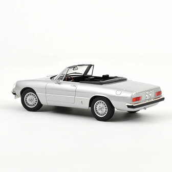 Norev 1:18 Alfa Romeo 2000 Spider 1973 Silvergrey metallic