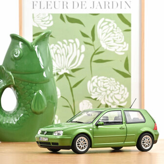 Norev 1:18 Volkswagen Golf GTI 1998 Cosmic Green metallic. Levering 12-2025