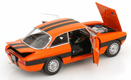Norev 1:18 Alfa Romeo 2000 GTV 1973 Orange