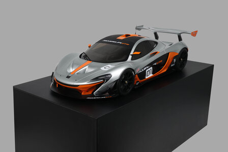 GT Spirit 1:8 MCLaren P1 GTR Pebble Beach grey 2014 incl showcase. Levering 06-2026