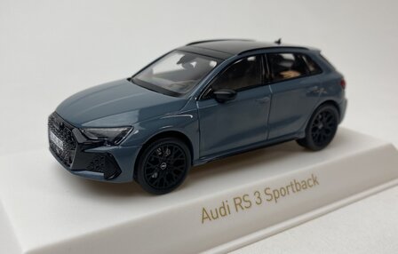 Norev 1:43 Audi RS 3 2025 Kermora Grey incl. vitrine