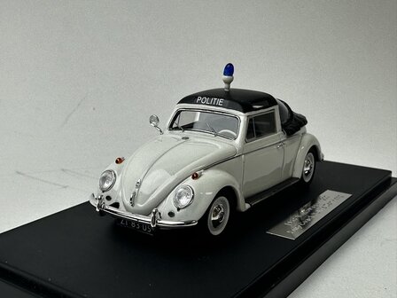 Matrix 1:43 Volkswagen Kever Beetle kuip coach politie Den Haag gesloten 1958