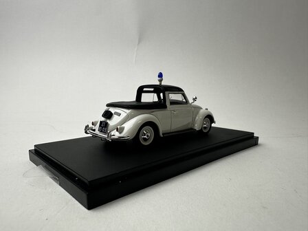 Matrix 1:43 Volkswagen Kever Beetle kuip coach politie Den Haag met tonneau 1958