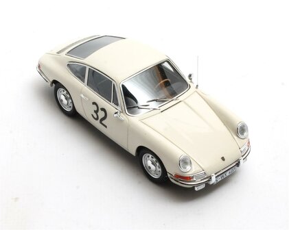 Matrix 1:43 Porsche 911 Le Mans test car no 32 1966 wit