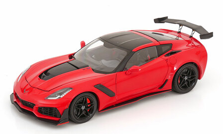 IXO 1:18 Chevrolet Corvette C7 ZR1 Coupe 2019 rood