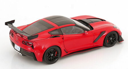 IXO 1:18 Chevrolet Corvette C7 ZR1 Coupe 2019 rood