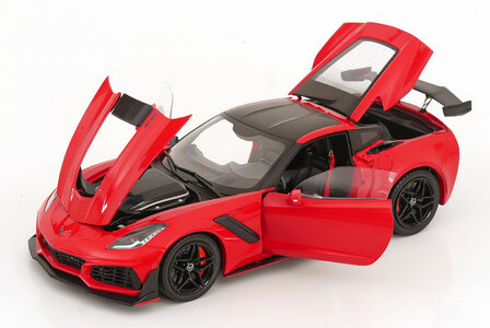 IXO 1:18 Chevrolet Corvette C7 ZR1 Coupe 2019 rood