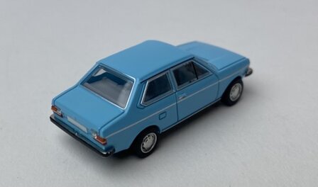 Premium Classiixxs 1:87 Volkswagen Derby I 1977 lichtblauw in windowbox