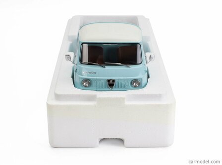 Mitica 1:18 Alfa Romeo A12 ( F12) Carro Attrezzi Prima Serie 1967 lichtblauw - Sleepwagen