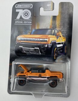 Matchbox 1:64 Hummer EV 2022 oranje - Matchbox 70 Years Special Edition no 3/5