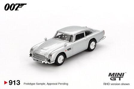 Mini GT 1:64 Aston Martin DB5 Skyfall English Packaging 2012