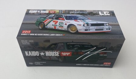 Mini GT 1:64 BMW M3 ( E30 ) Kaido Works Larry Chen v1 US exclusive