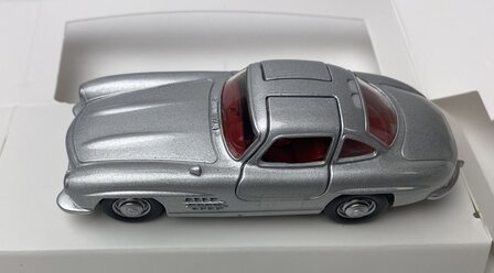 Norev 1:43 Mercedes Benz 300 SL 1954 Silver Jet-car in window-box