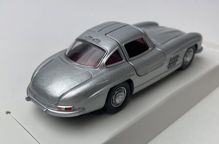 Norev 1:43 Mercedes Benz 300 SL 1954 Silver Jet-car in window-box