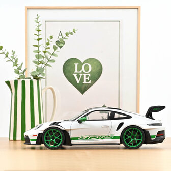Norev 1:12 Porsche 911 GT3 RS Tribute to Carrera RS 2022 White/Python Green. Levering 08-2026