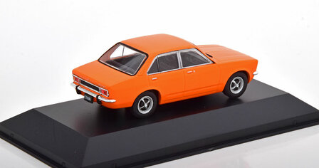 Atlas 1:43 Opel K180 - Kadett C4 Portes - orange 1974 in blister verpakking
