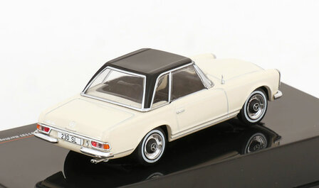 IXO 1:43 Mercedes Benz 230 SL (W113) hard top, licht beige met zwart