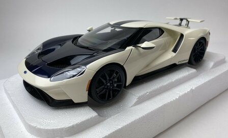 Autoart 1:18 Ford GT 2022 '- 1964 Prototype Heritage Edition Wimbledon wit