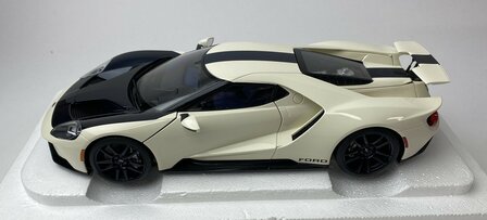 Autoart 1:18 Ford GT 2022 '- 1964 Prototype Heritage Edition Wimbledon wit