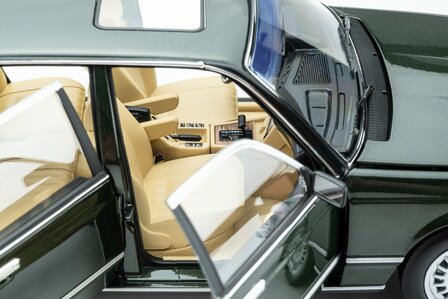 Touring Modelcars 1:18 BMW 745i E23 1984 achat green metalic. Verwacht 11-2026
