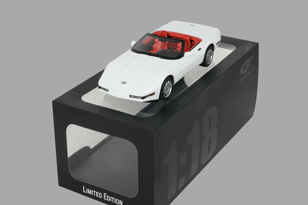 GT Spirit 1:18 Chevrolet Corvette C4 Convertible Arctic white 1995