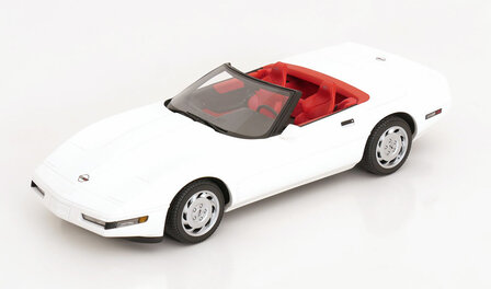 GT Spirit 1:18 Chevrolet Corvette C4 Convertible Arctic white 1995