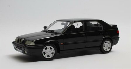 Cult Models 1:18 Alfa Romeo 33 S QV Permanent 4 black 1991