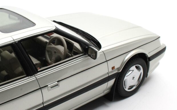 Cult Models 1:18 Rover 827 Vitesse pulsar silver 1988-1989. binnenkort leverbaar