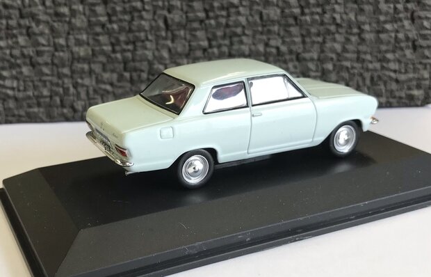 Atlas 1:43 Opel Kadett B 1965 lichtblauw