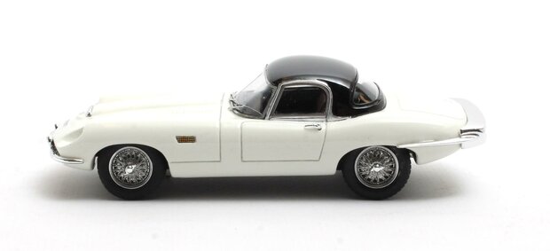 Matrix 1:43 Jaguar E-type Roadster Italsuisse/Frua wit gesloten 1964