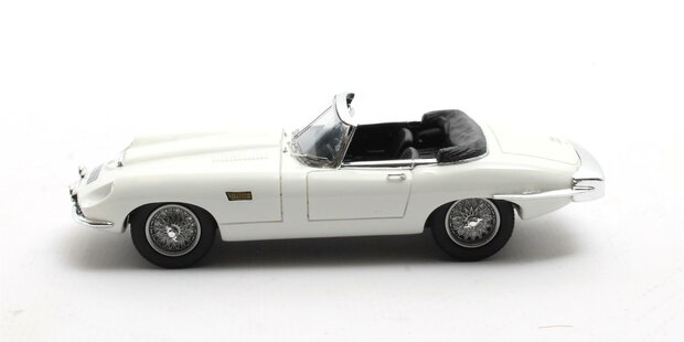 Matrix 1:43 Jaguar E-type Roadster Italsuisse/Frua wit open 1964