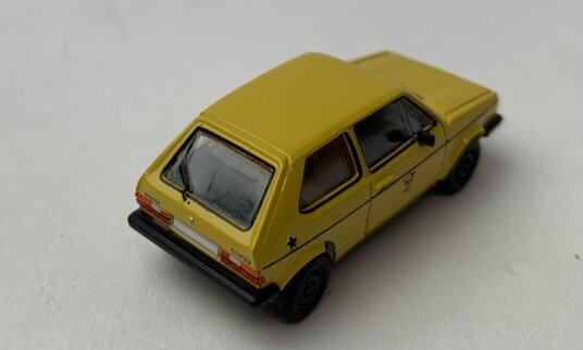 Premium Classixxs 1:87 Volkswagen Golf I GTI 1980 DBP - Deutsche Bundespost geel