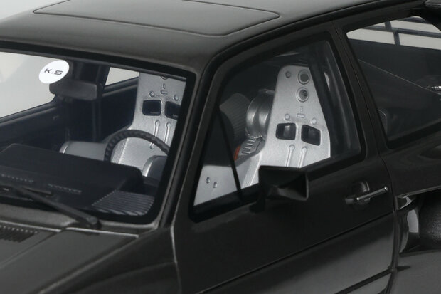 Otto Project Cars 1:18 Volkswagen Golf II GTI By Khyzyl Saleem Ascot grey metallic 2021. Levering 07-2025