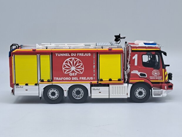 Alerte 1:43 Mercedes Benz Antos Antos BAI VSAT 8000S Pompier " Tunnel de Fréjus ". Limited 300 pcs