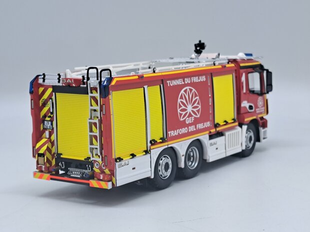 Alerte 1:43 Mercedes Benz Antos Antos BAI VSAT 8000S Pompier " Tunnel de Fréjus ". Limited 300 pcs