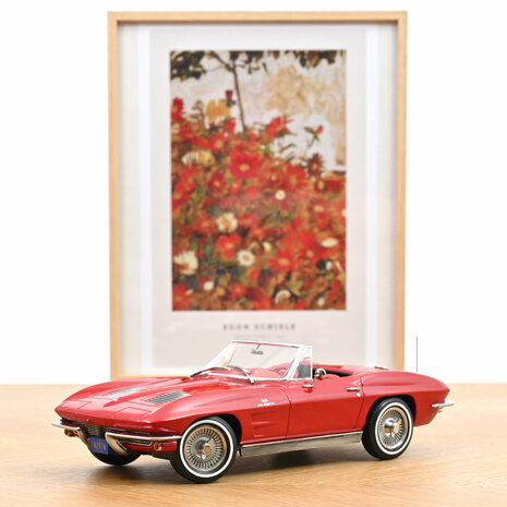 Norev 1:18 Chevrolet Corvette Sting Ray Cabriolet 1963 Riverside Red. Levering 08-2025