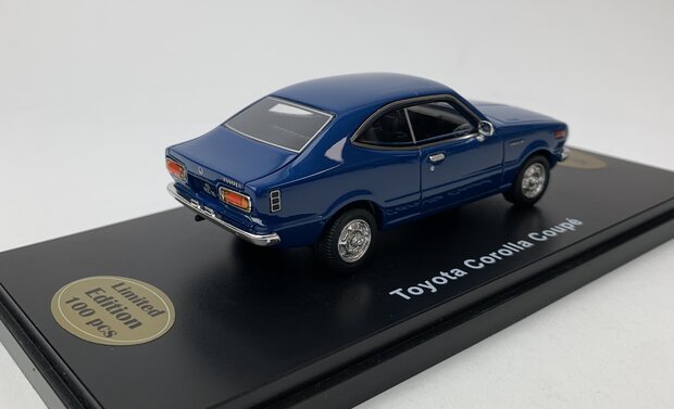 Golden Oldies 1:43 Toyota Corolla Coupe blauw - resin model - Limited 100 pcs