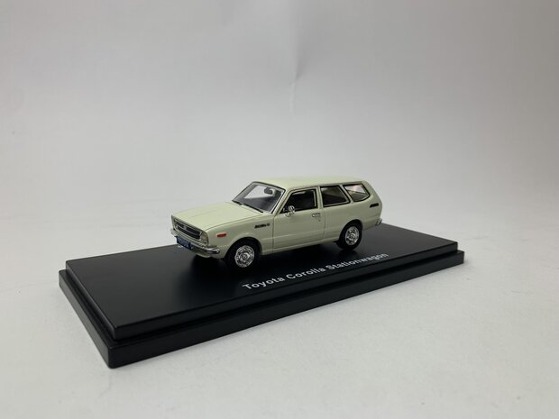 Golden Oldies 1:43 Toyota Corolla Stationwagon wit  - resin model - Limited 100 pcs