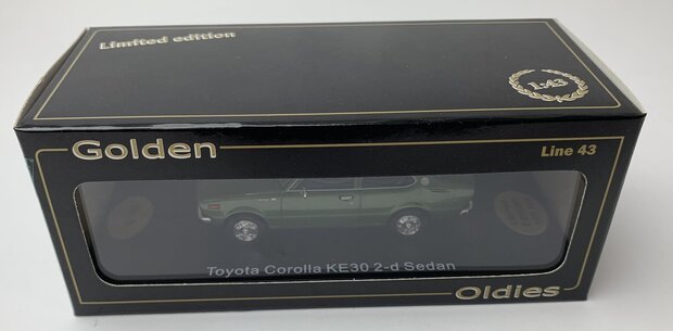 Golden Oldies 1:43 Toyota Corolla KE30 2-d Sedan groen  - resin model - Limited 100 pcs