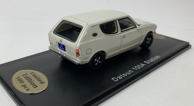 Golden Oldies 1:43 Datsun 100A Station wit - resin model - Limited 100 pcs