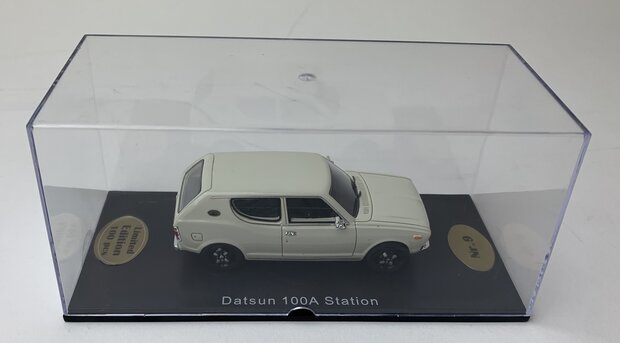 Golden Oldies 1:43 Datsun 100A Station wit - resin model - Limited 100 pcs